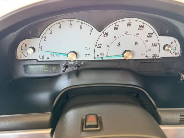 2002 Ford Thunderbird 11th Gen - Image 13 of 25