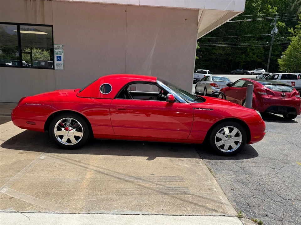 2002 Ford Thunderbird 11th Gen - Image 2 of 13