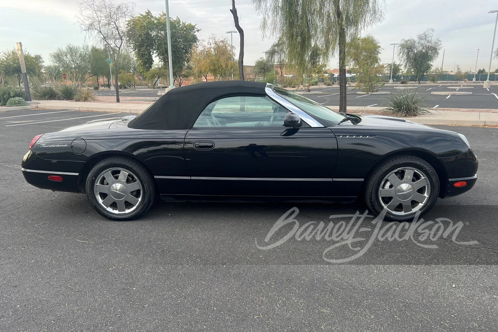 2002 Ford Thunderbird 11th Gen - Image 16 of 16