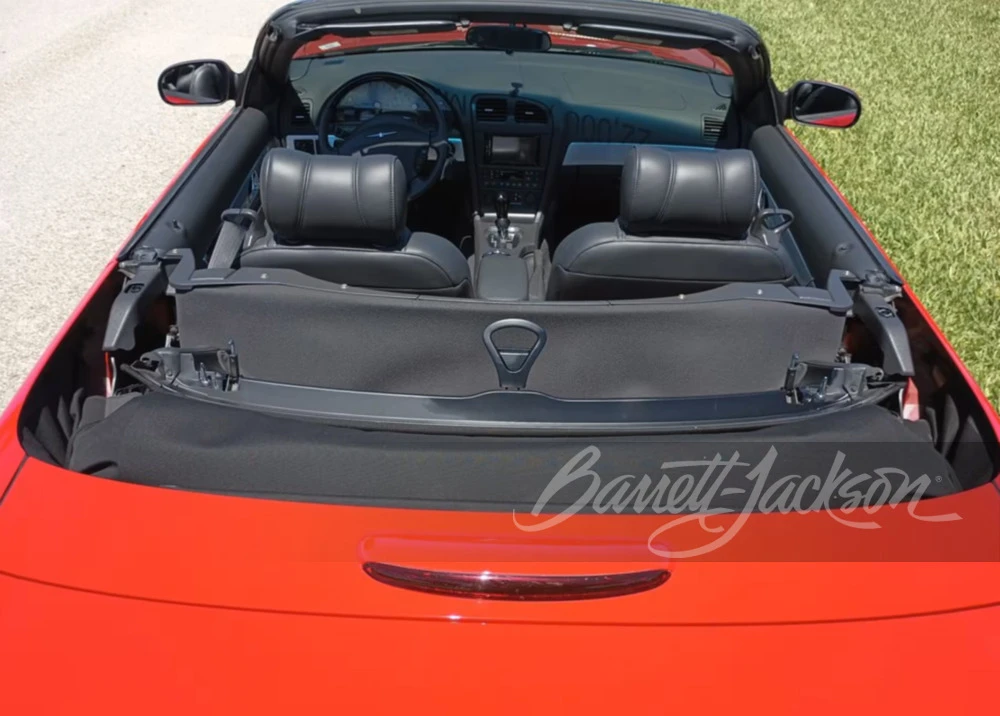 2002 Ford Thunderbird 11th Gen - Image 10 of 14