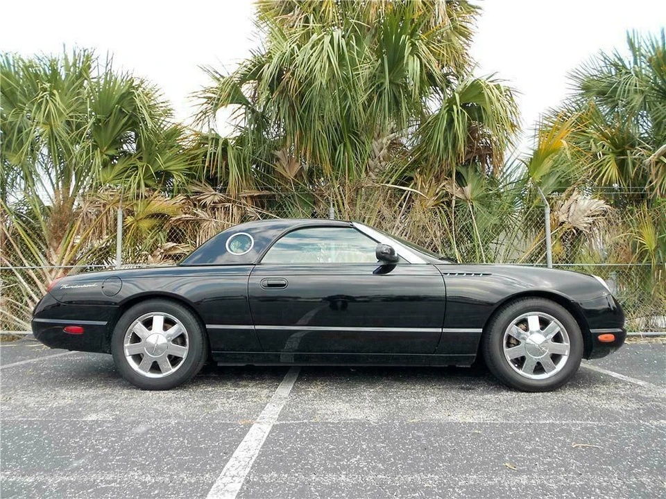 2002 Ford Thunderbird 11th Gen - Image 2 of 3