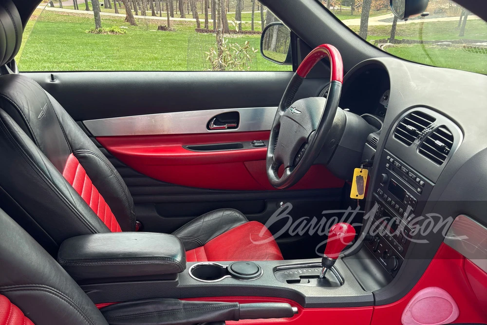 2002 Ford Thunderbird 11th Gen - Image 4 of 11