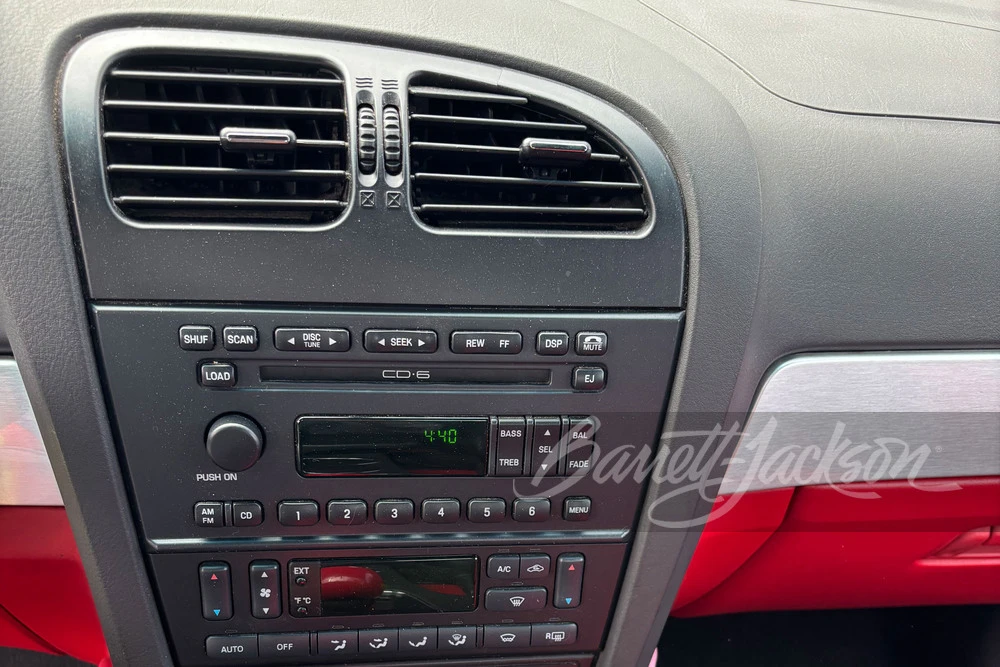 2002 Ford Thunderbird 11th Gen - Image 7 of 11
