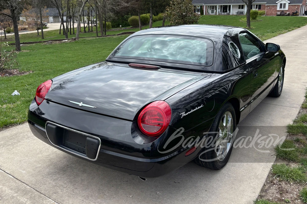 2002 Ford Thunderbird 11th Gen - Image 2 of 11