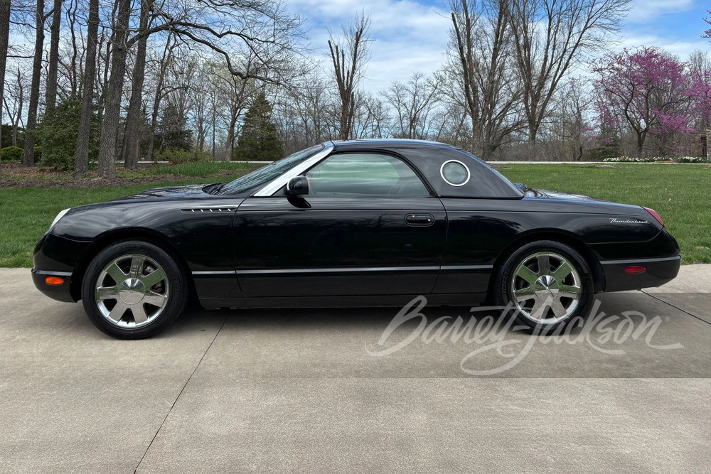 2002 Ford Thunderbird 11th Gen - Image 5 of 11