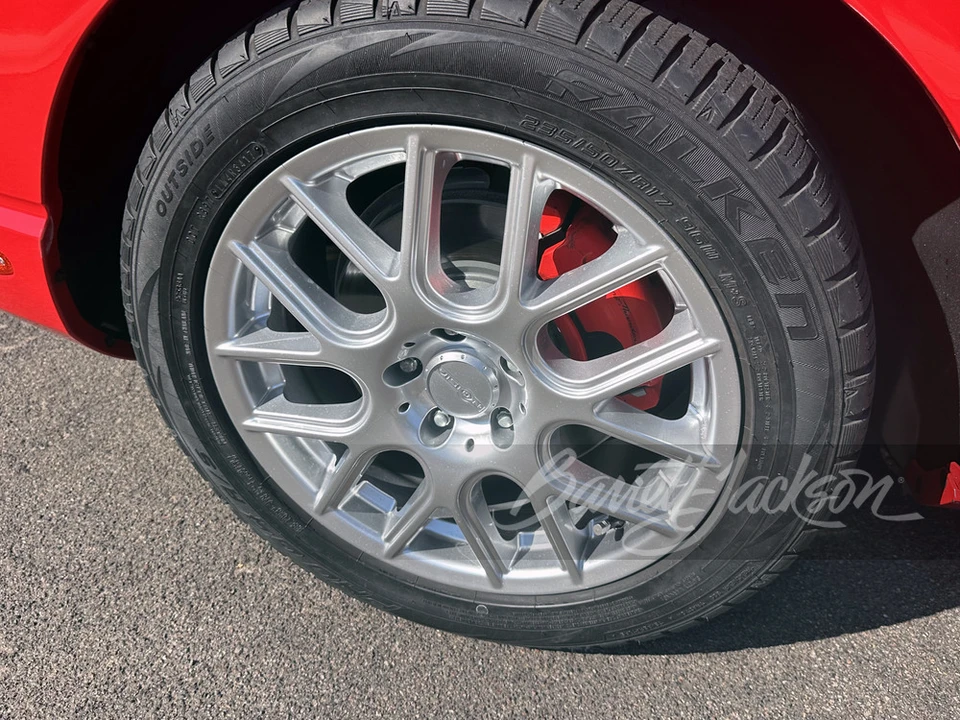 2002 Ford Thunderbird 11th Gen - Image 15 of 17