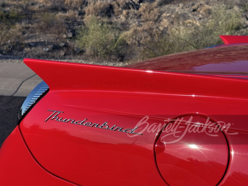 2002 Ford Thunderbird 11th Gen - Image 16 of 17