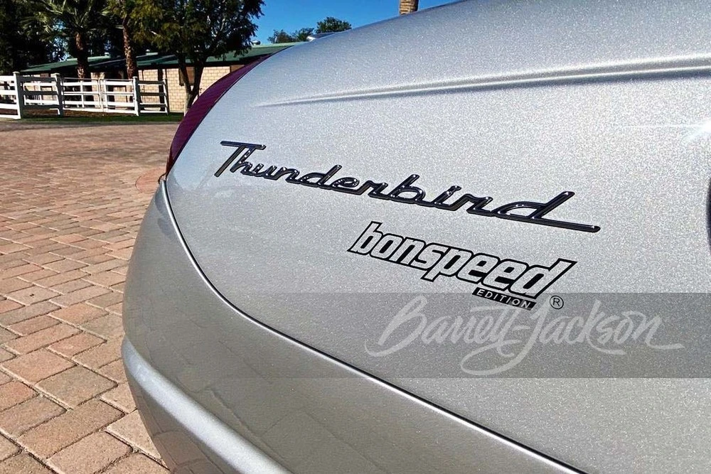 2002 Ford Thunderbird 11th Gen - Image 4 of 11