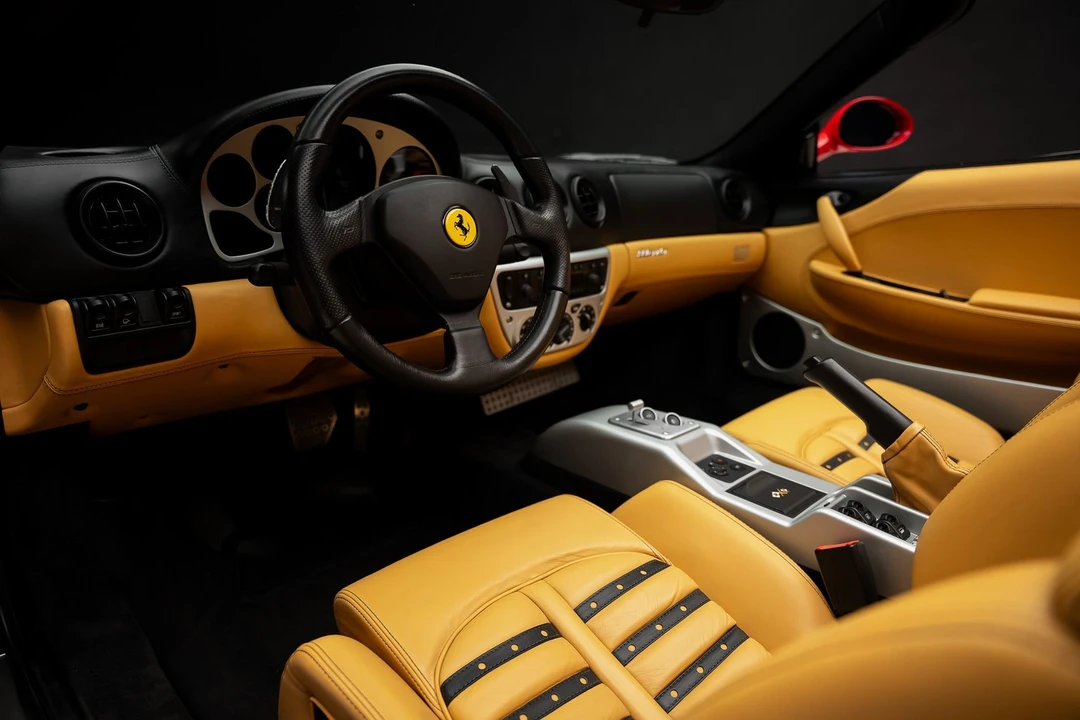 2002 Ferrari 360 Spider - Image 2 of 31