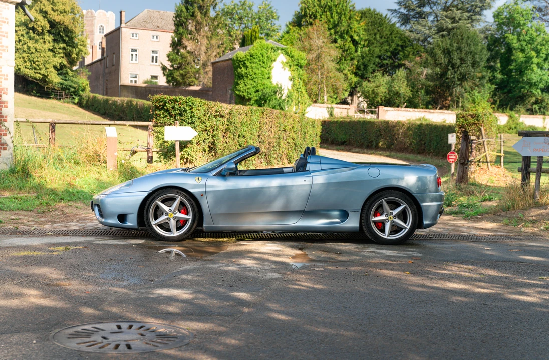 2002 Ferrari 360 Spider - Image 4 of 31