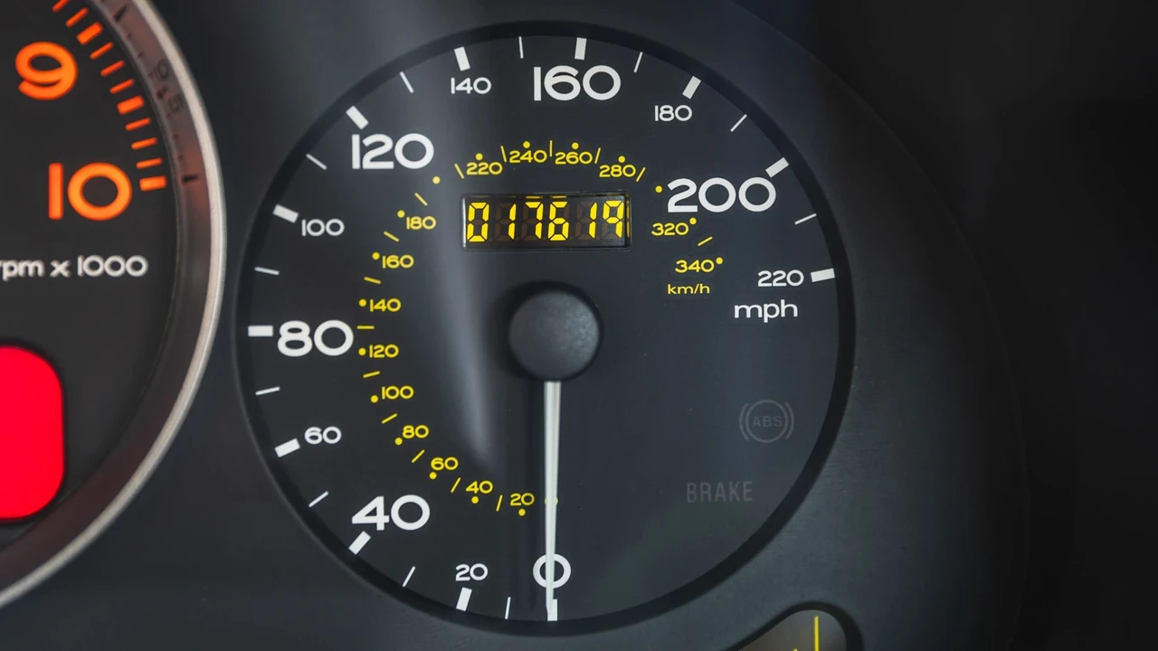 2002 Ferrari 575M Maranello - Image 13 of 31