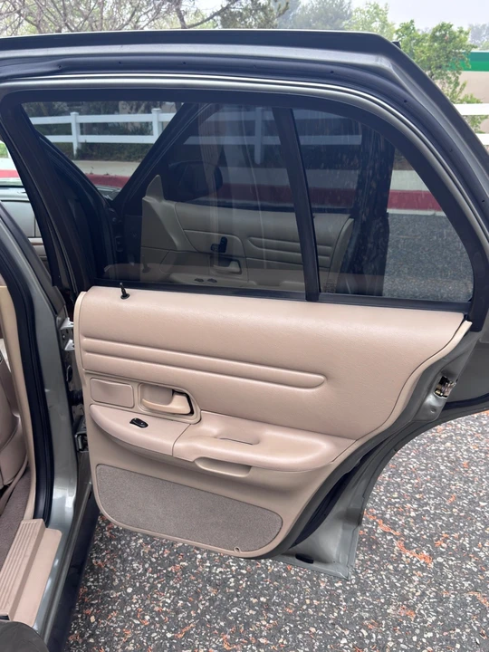 2002 Ford Crown Victoria - Image 8 of 21