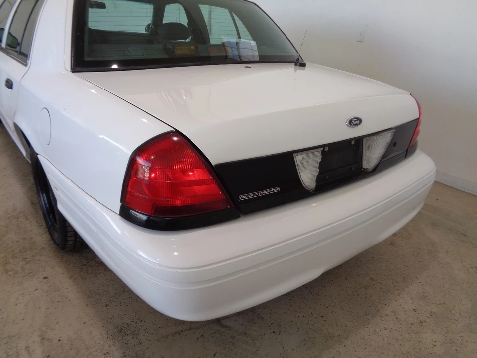 2002 Ford Crown Victoria - Image 10 of 21