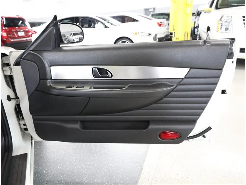 2002 Ford Standard & Deluxe & Super Deluxe - Image 19 of 31