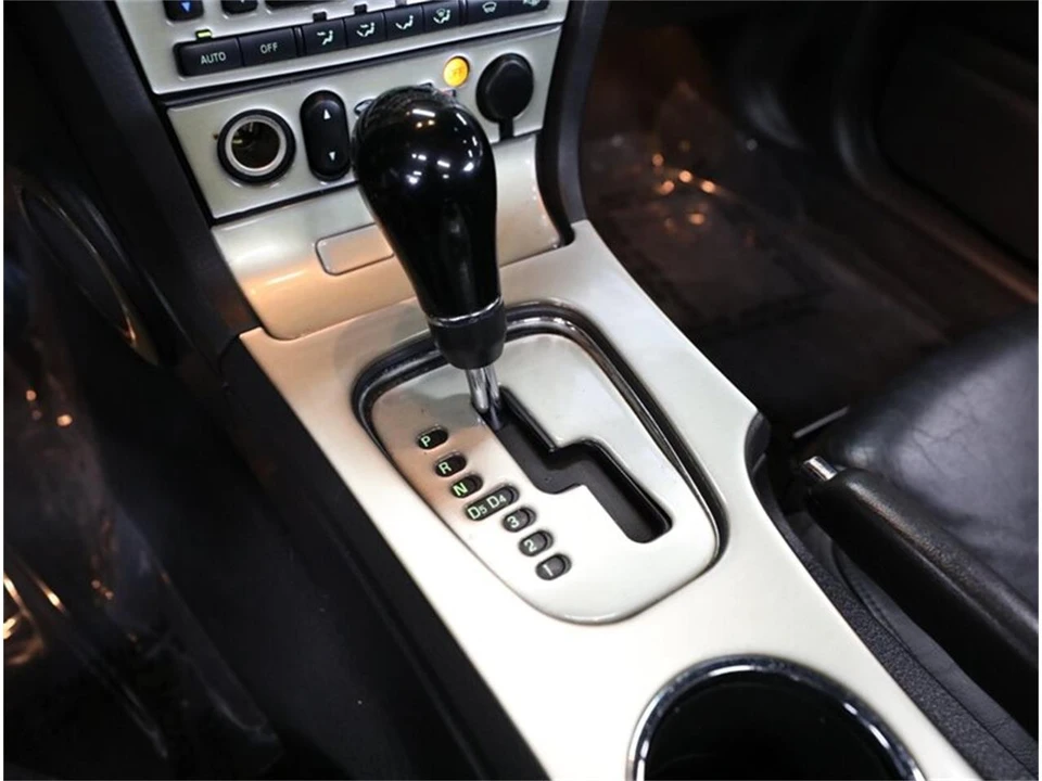 2002 Ford Standard & Deluxe & Super Deluxe - Image 26 of 31