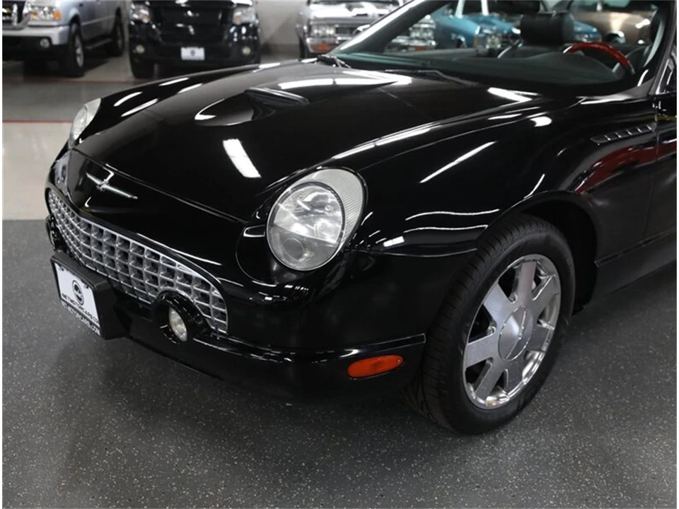 2002 Ford Standard & Deluxe & Super Deluxe - Image 3 of 31