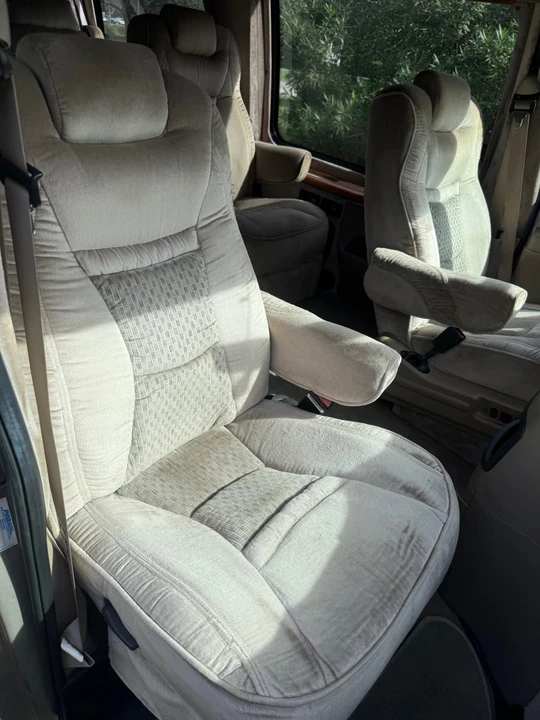 2002 Ford Econoline Van - Image 14 of 19