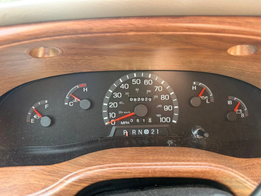 2002 Ford Econoline Van - Image 17 of 19