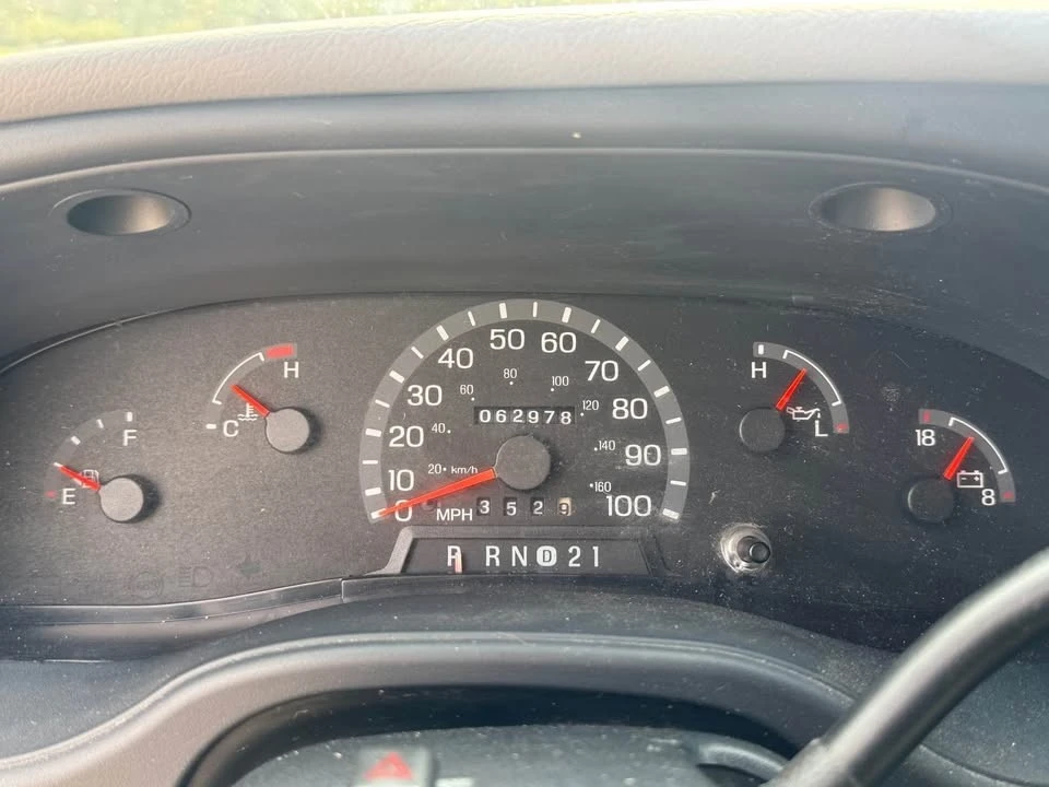 2002 Ford Econoline Van - Image 20 of 21