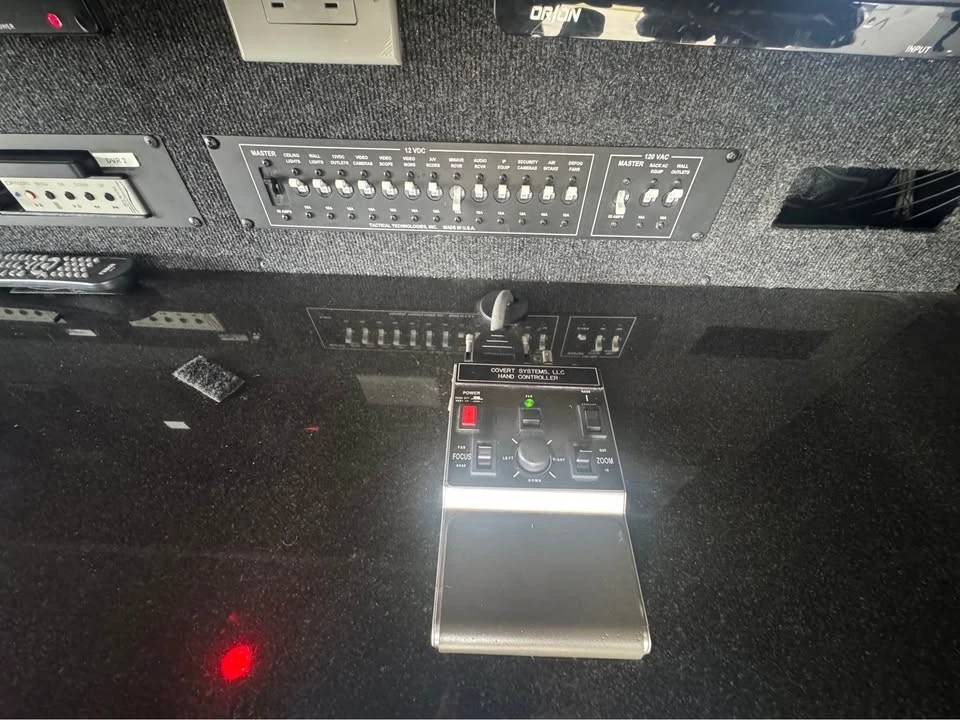 2002 Ford Econoline Van - Image 13 of 21