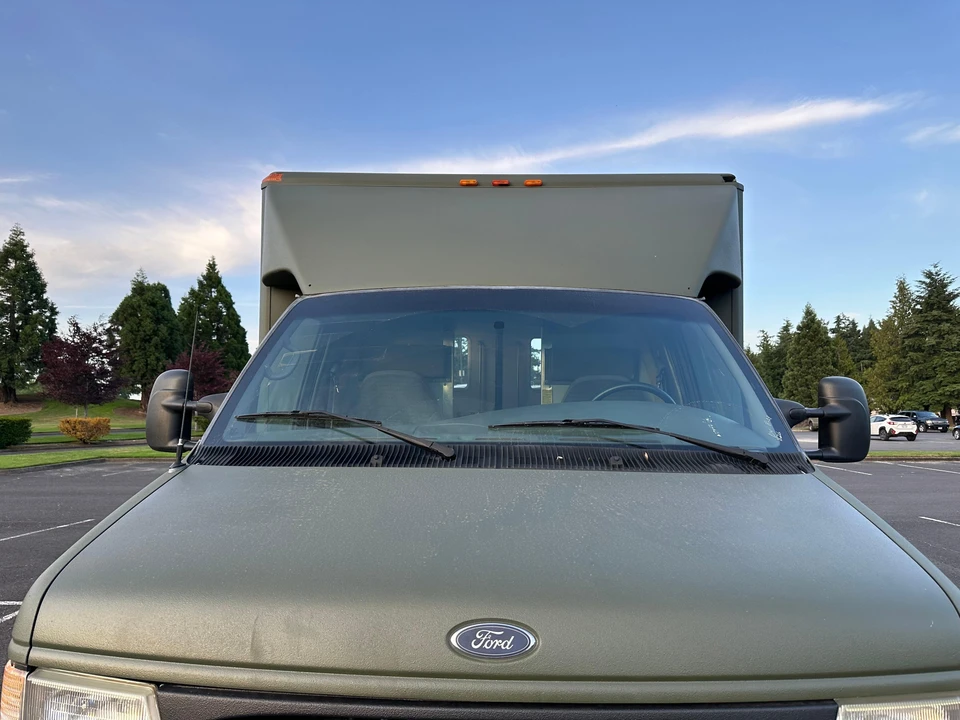 2002 Ford Econoline Van - Image 15 of 31