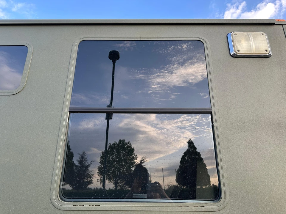 2002 Ford Econoline Van - Image 24 of 31