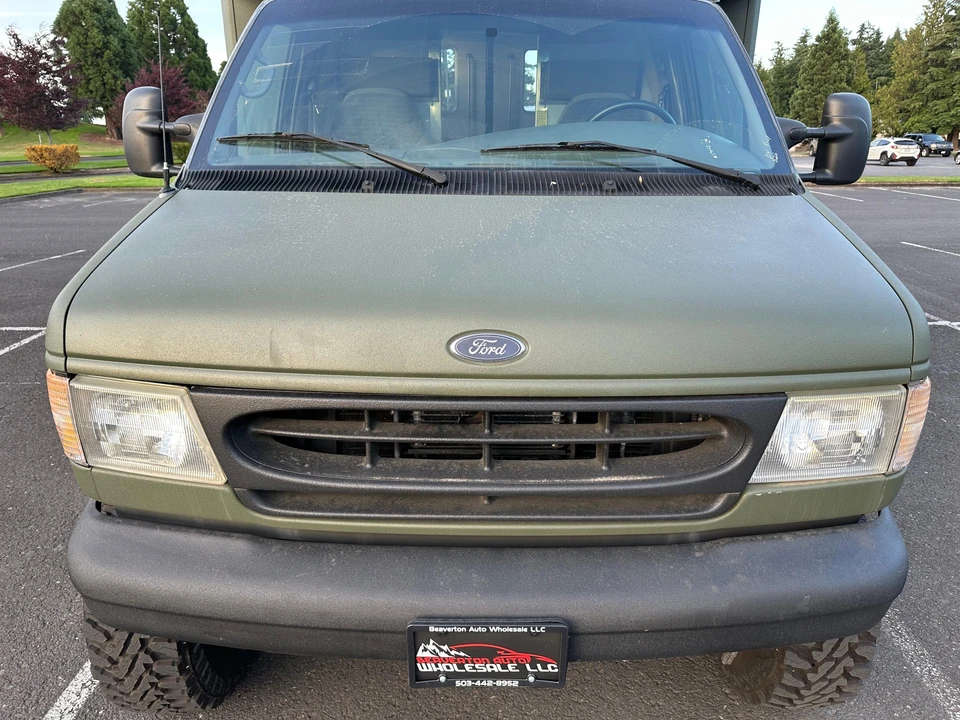 2002 Ford Econoline Van - Image 18 of 31