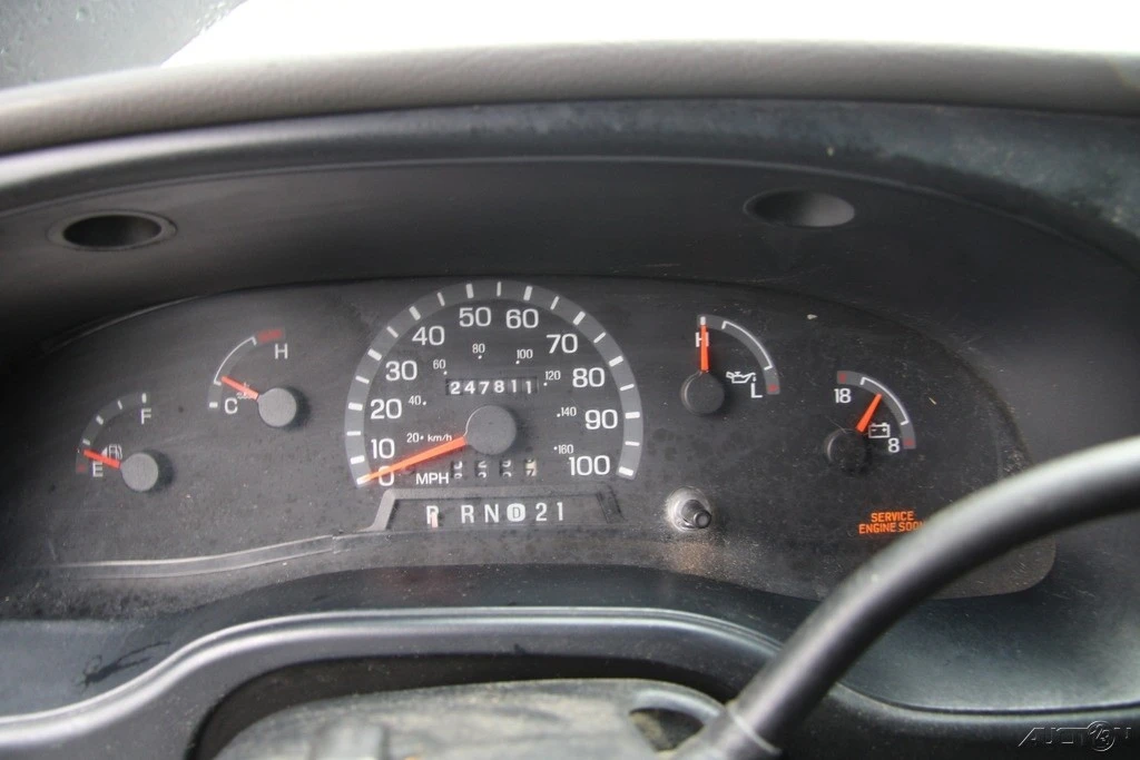 2002 Ford Econoline Van - Image 15 of 21