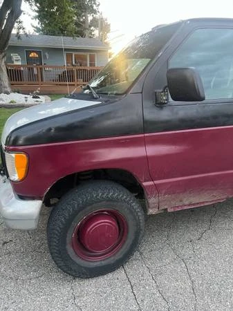 2002 Ford Econoline Van - Image 4 of 21