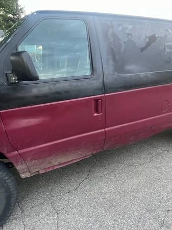 2002 Ford Econoline Van - Image 5 of 21