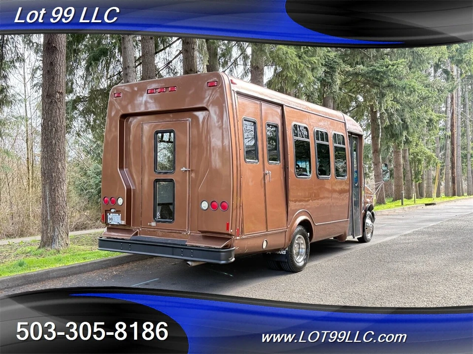 2002 Ford Econoline Van - Image 6 of 21