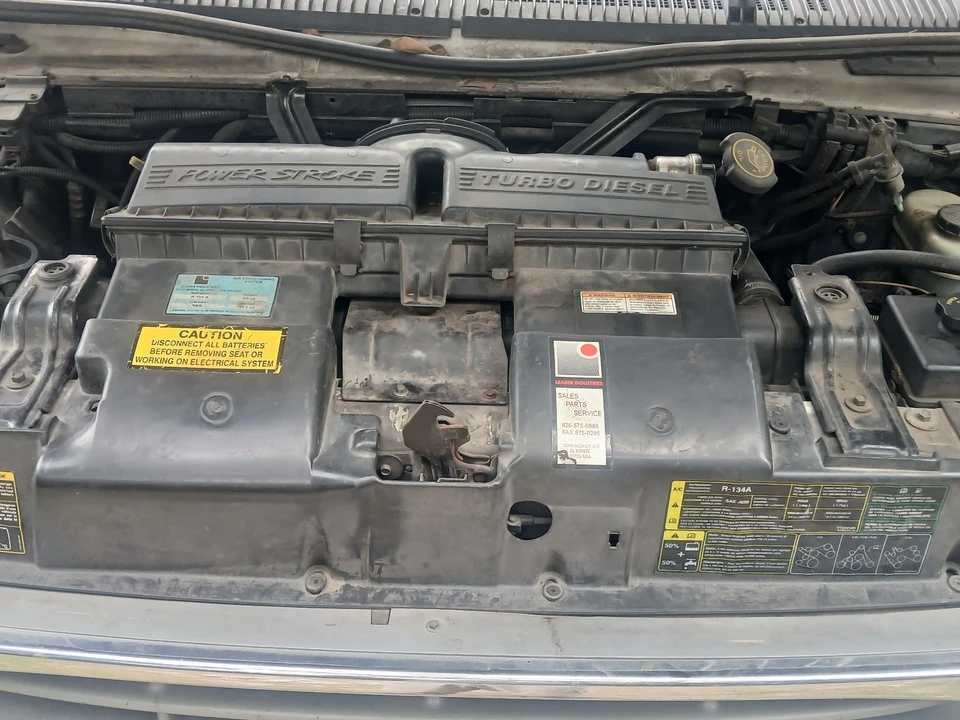 2002 Ford Econoline Van - Image 19 of 20