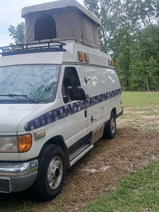2002 Ford Econoline Van - Image 3 of 20