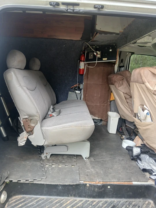 2002 Ford Econoline Van - Image 11 of 20