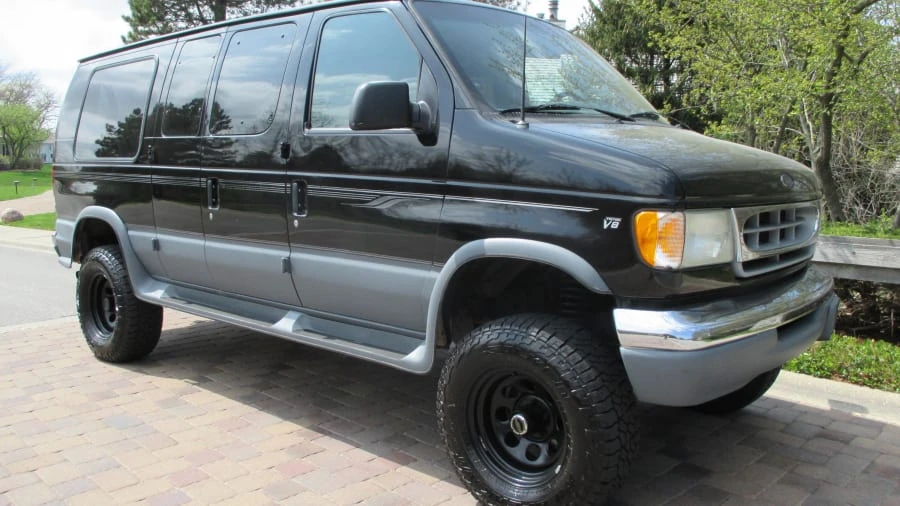 2002 Ford Econoline Van - Image 23 of 23