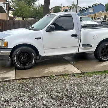 2002 Ford E150 Passenger