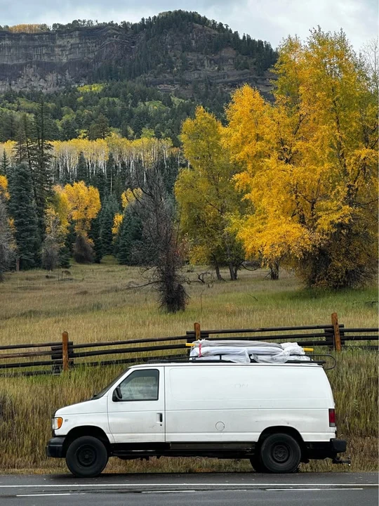 2002 Ford Econoline Van - Image 2 of 10