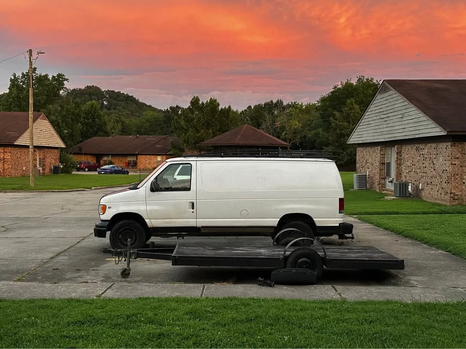 2002 Ford Econoline Van - Image 8 of 10