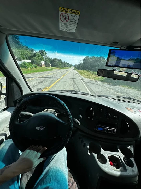 2002 Ford Econoline Van - Image 10 of 10