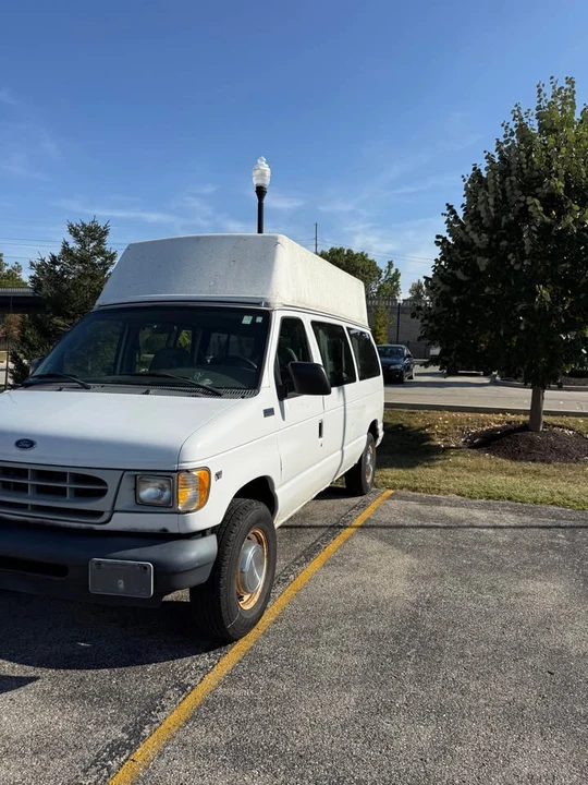 2002 Ford Econoline Van - Image 19 of 19