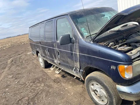 2002 Ford E250 Cargo Extended Van