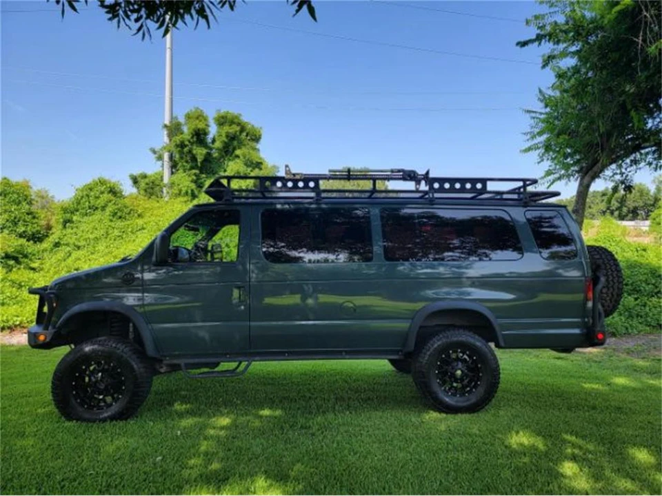 2002 Ford Econoline Van - Image 10 of 24