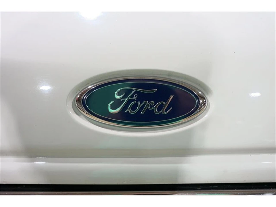 2002 Ford Econoline Van - Image 21 of 31