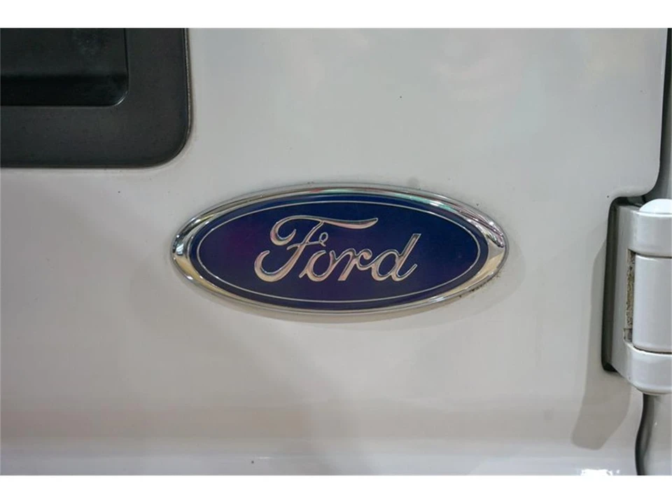 2002 Ford Econoline Van - Image 26 of 31