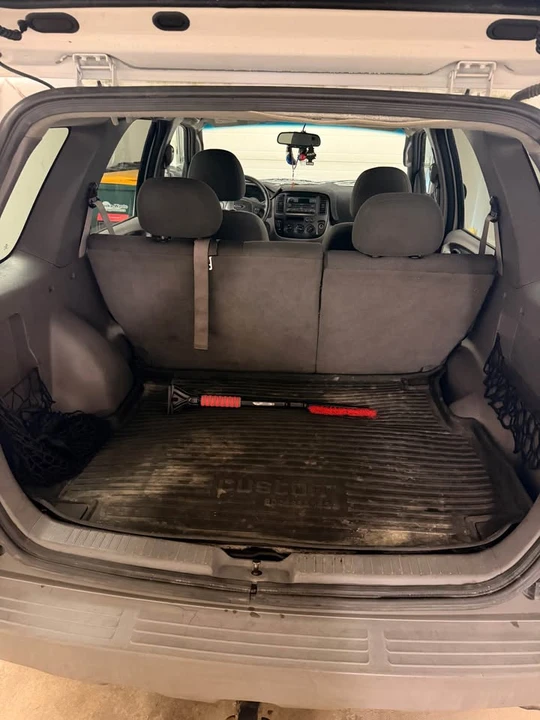 2002 Ford Escape - Image 8 of 8