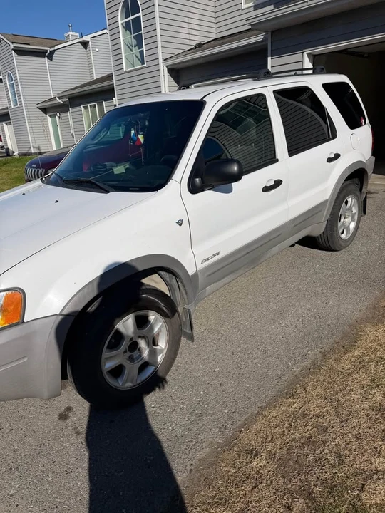 2002 Ford Escape - Image 2 of 8
