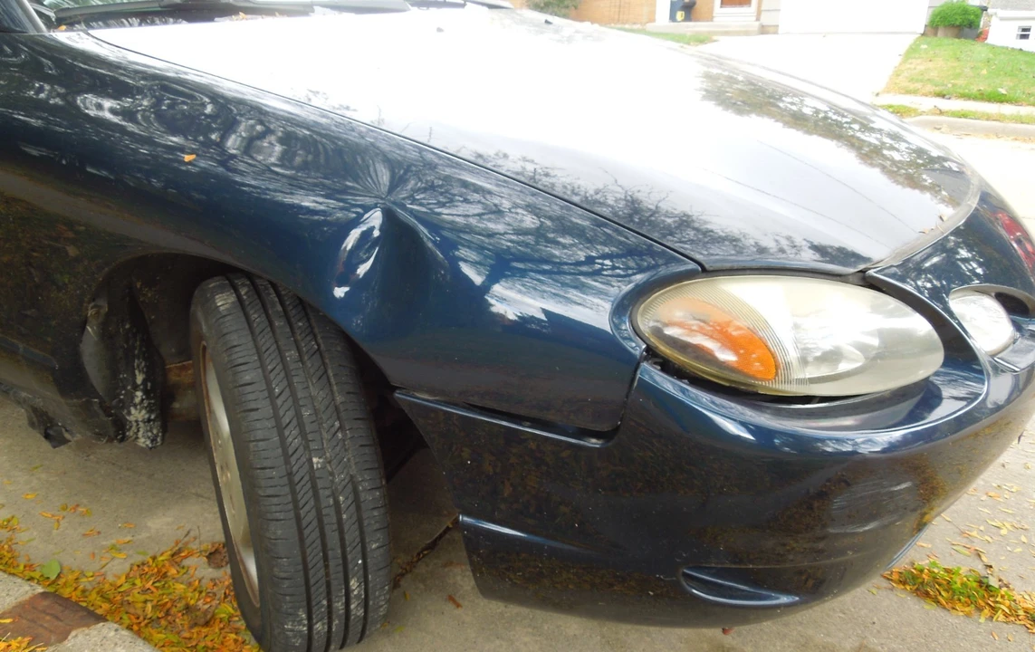2002 Ford Escort (North America) - Image 6 of 20