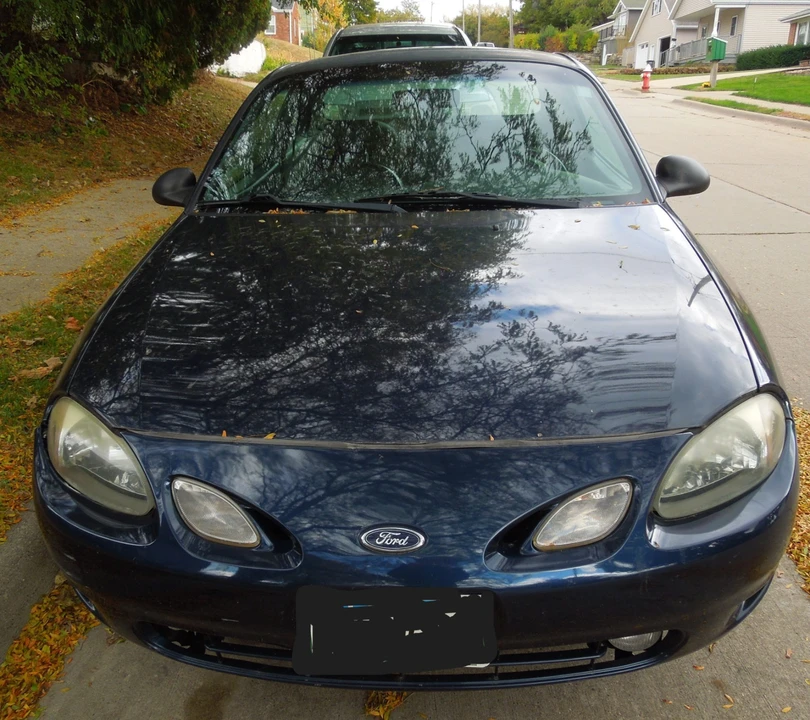 2002 Ford Escort (North America) - Image 8 of 20