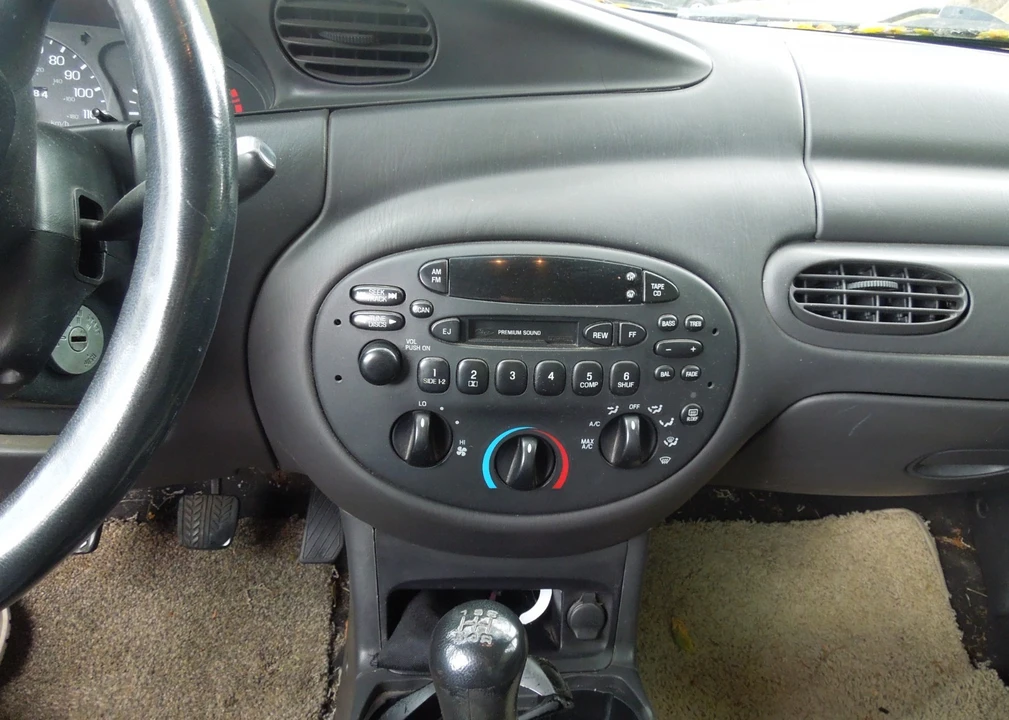 2002 Ford Escort (North America) - Image 12 of 20