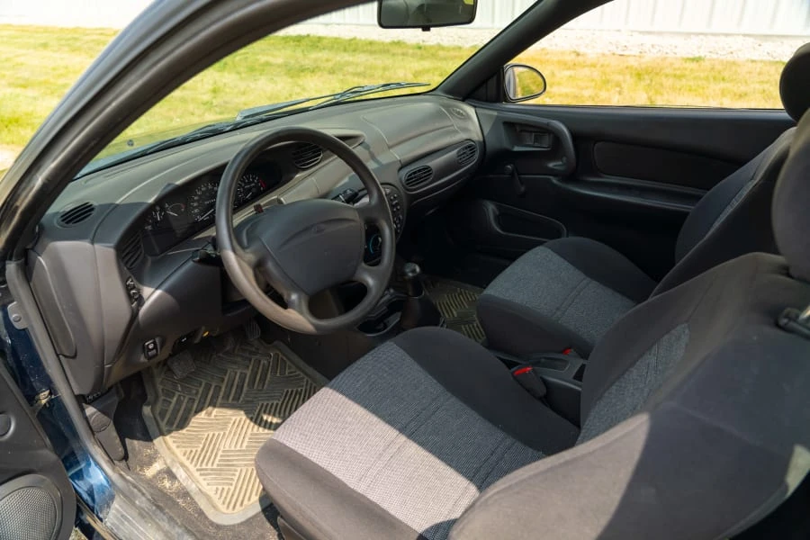 2002 Ford Escort (North America) - Image 9 of 14